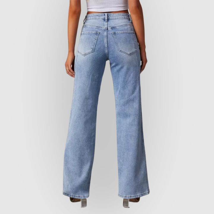 Nina | Elegant Flared Jeans